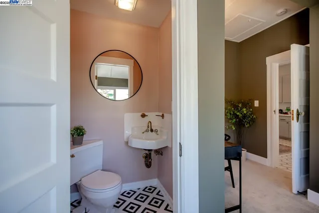 $895,000 | 3211 Madison Street, Alameda, CA 94501