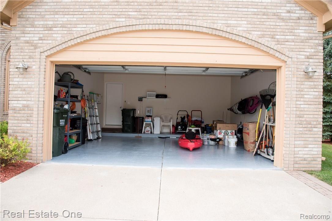 2008 Somerville Road Rochester, MI 48307 - Photo 3 of 24 New Epoxy Garage Floor