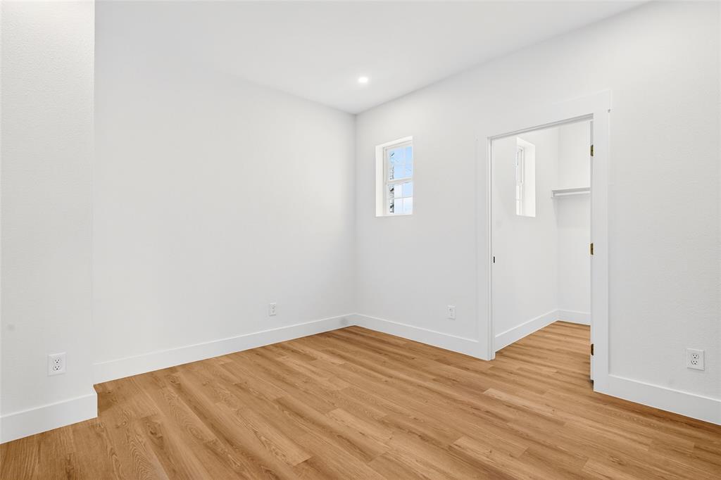 439 West 9th Street, Unit 3 Dallas, TX 75208 - Photo 12 of 31