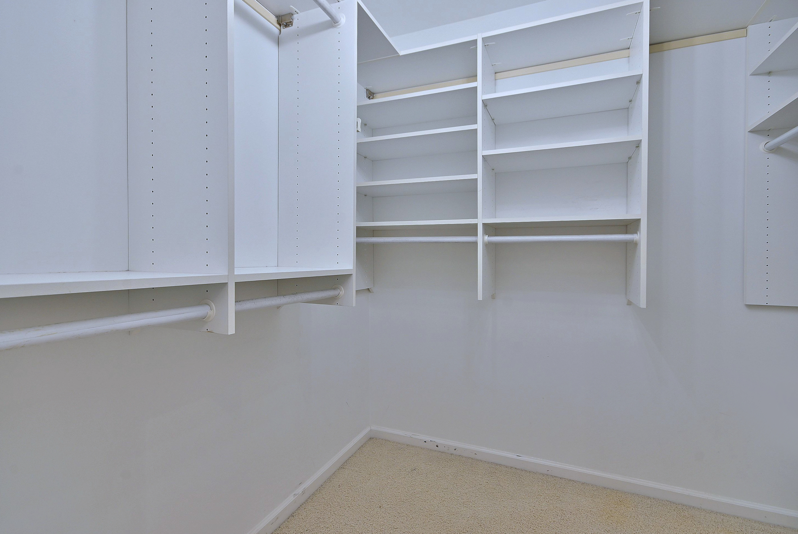 1612 Stonebridge Trail Wheaton, IL 60189 - Photo 29 of 47