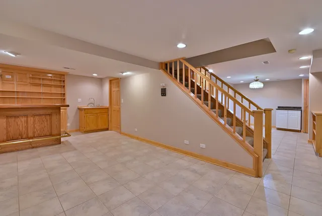 $449,900 | 1612 Stonebridge Trail, Wheaton, IL 60189