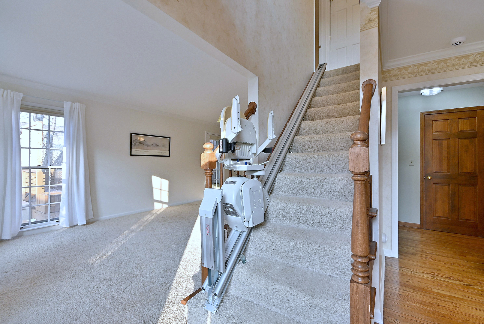 1612 Stonebridge Trail Wheaton, IL 60189 - Photo 4 of 47