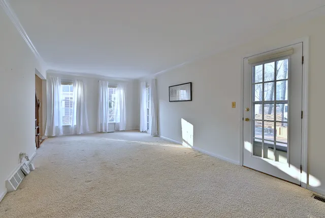 $449,900 | 1612 Stonebridge Trail, Wheaton, IL 60189