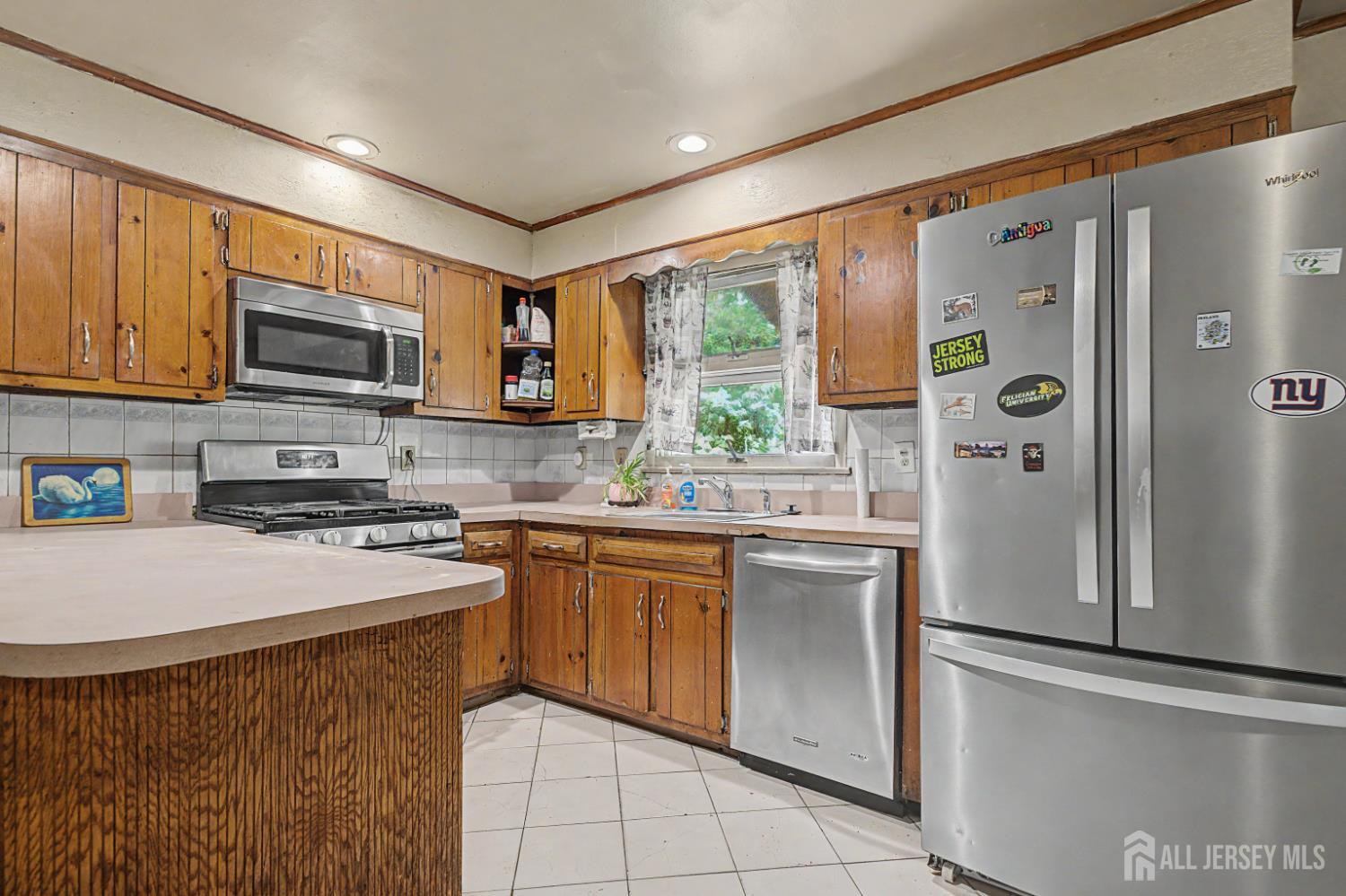 3 Darwin Road Somerset, NJ 08873 - Photo 9 of 29