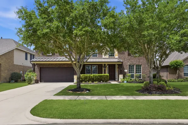 $579,999 | 6010 Green Meadows Lane, Katy, TX 77493