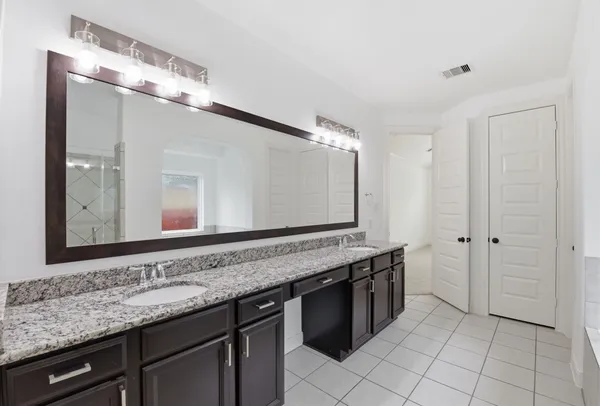 $579,999 | 6010 Green Meadows Lane, Katy, TX 77493