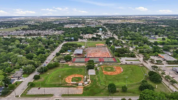$579,999 | 6010 Green Meadows Lane, Katy, TX 77493
