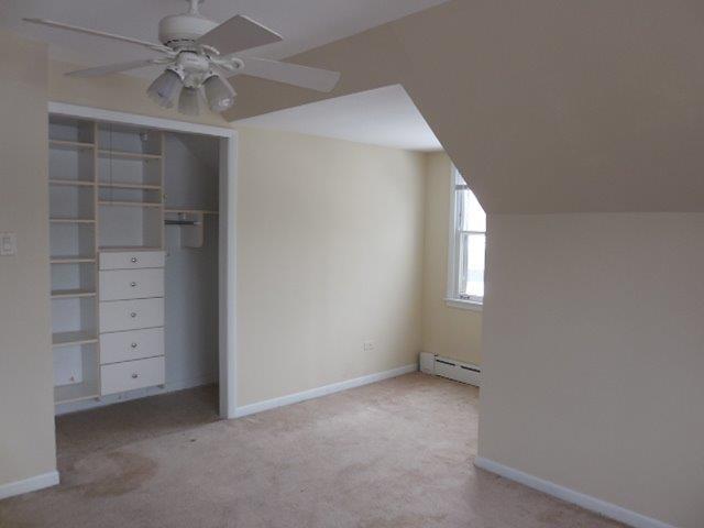 901 South Westgate Road Des Plaines, IL 60016 - Photo 16 of 21 an empty room with windows and closet