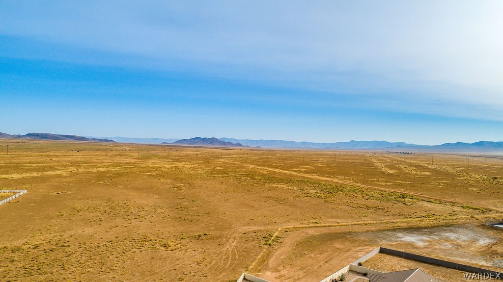 4213 East Cane Ranch Road Kingman, AZ 86401 - Photo 37 of 40 a view of an ocean
