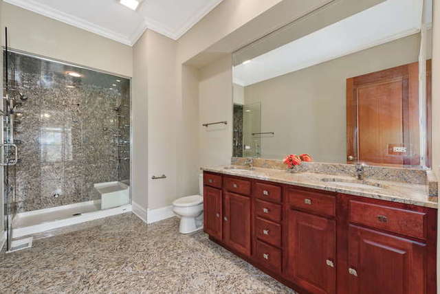 2016 Manor Lane Park Ridge, IL 60068 - Photo 8 of 26