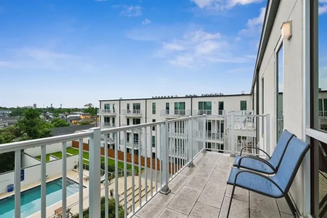 $350,000 | 900 Bartholomew Street, Unit 520, New Orleans, LA 70117