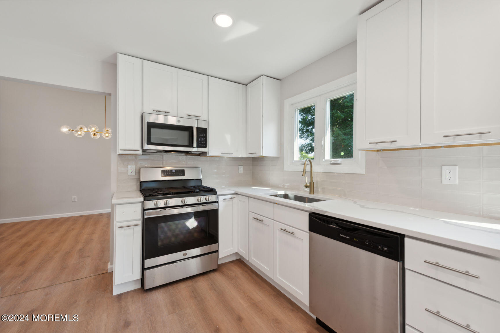 21 High Ridge Road Asbury Park, NJ 07712 - Photo 9 of 28 0011-08Kitchen