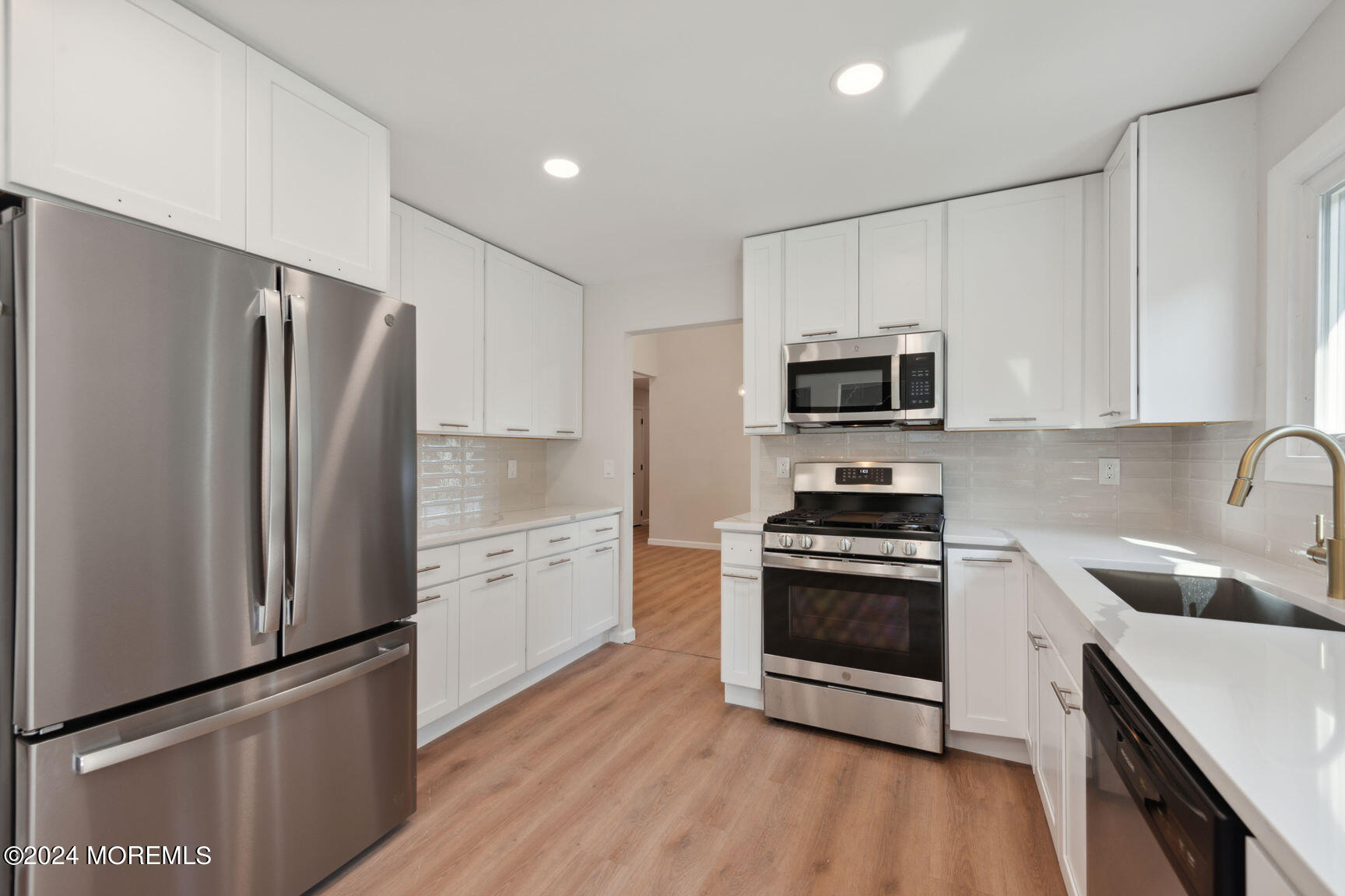 21 High Ridge Road Asbury Park, NJ 07712 - Photo 10 of 28 0012-09Kitchen