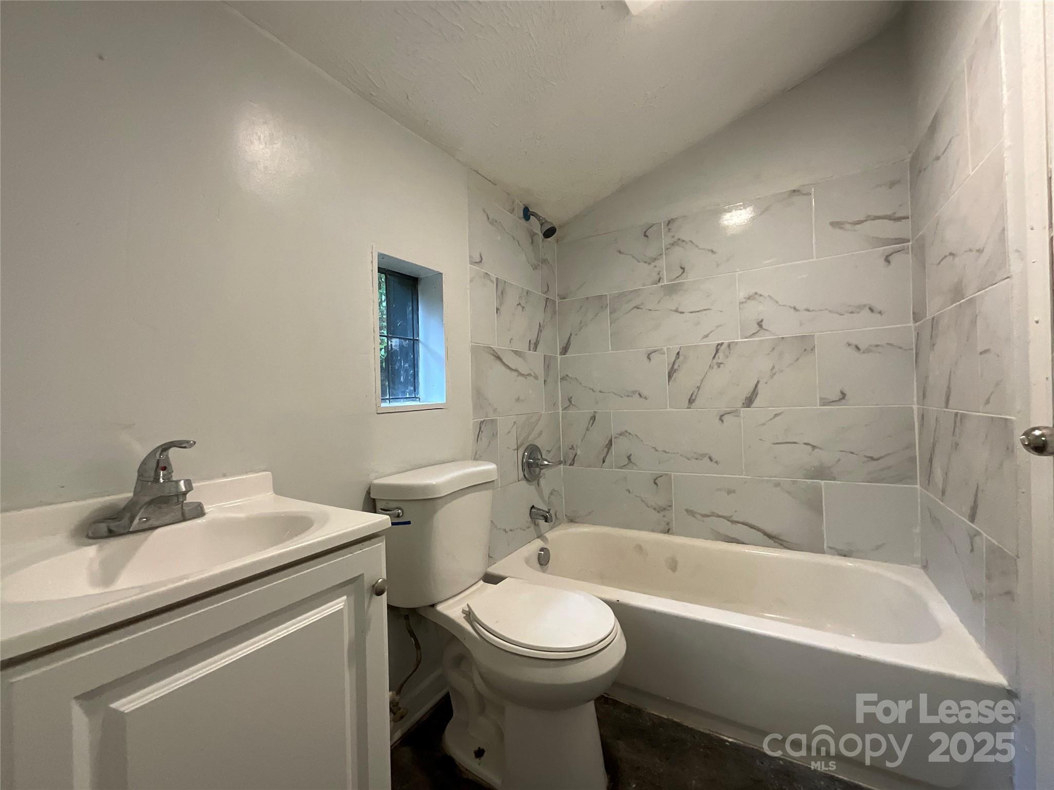 1305 Ragan Avenue High Point, NC 27260 - Photo 11 of 13