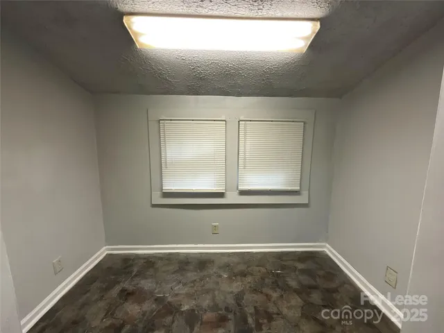 $925 | 1305 Ragan Avenue, High Point, NC 27260