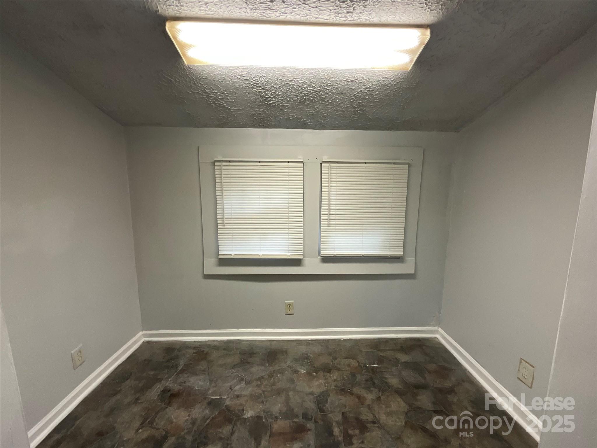 1305 Ragan Avenue High Point, NC 27260 - Photo 8 of 13