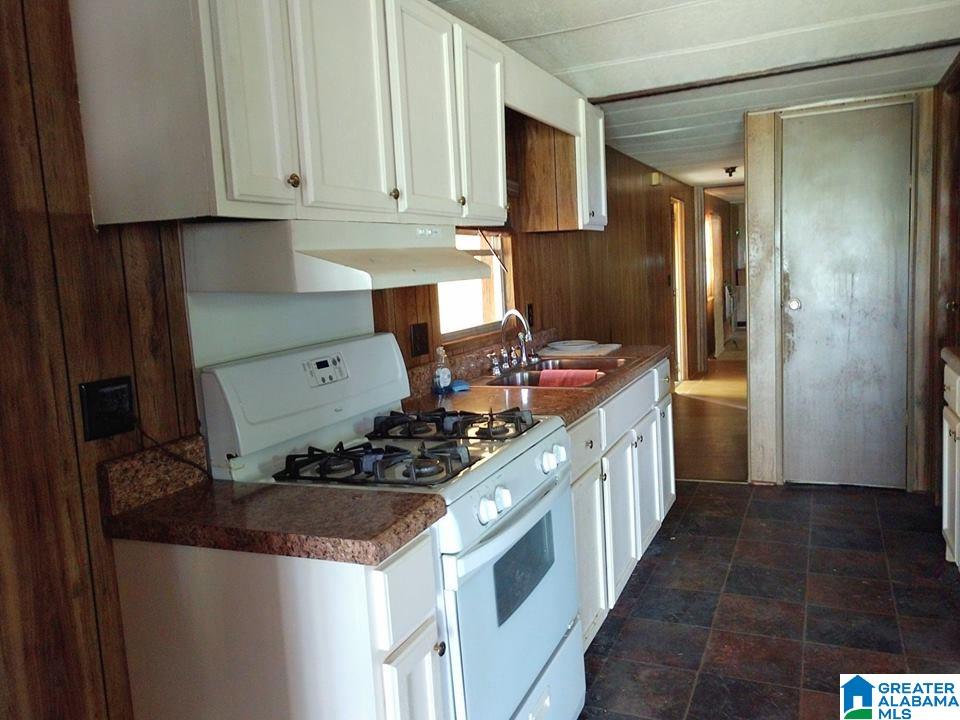 152 Hicks Lane Bessemer, AL 35023 - Photo 2 of 10