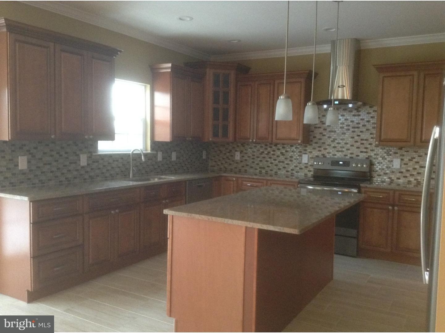 2075 Galloway Road Bensalem, PA 19020 - Photo 4 of 15 Gallery Image 4