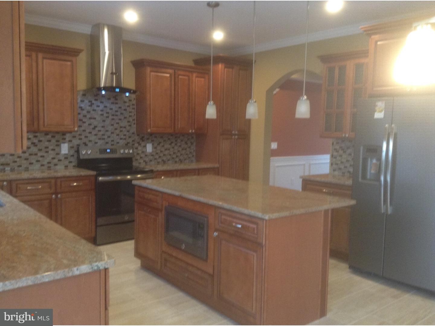 2075 Galloway Road Bensalem, PA 19020 - Photo 7 of 15 Gallery Image 7