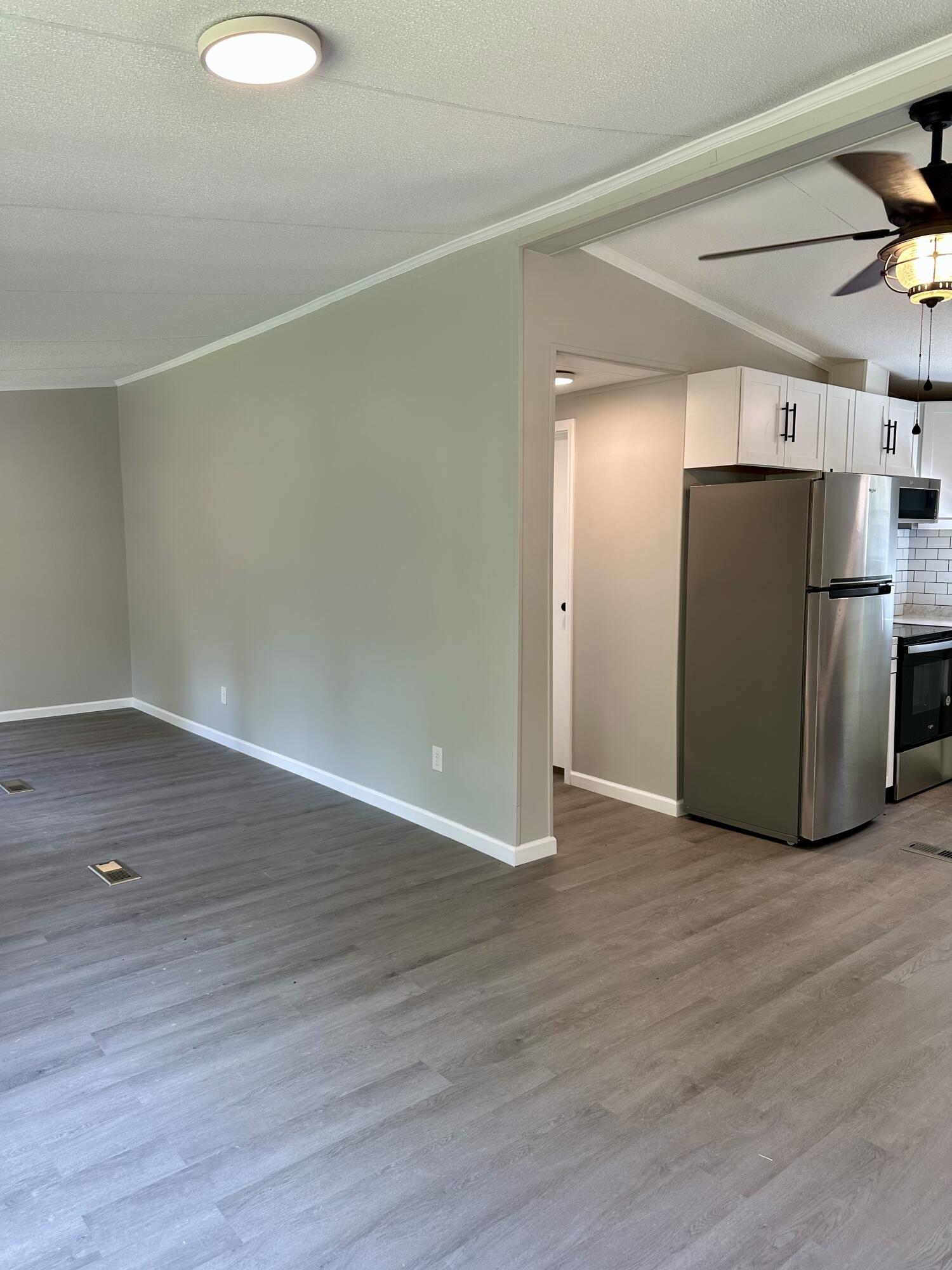 10582 Summer City Road Spring City, TN 37381 - Photo 6 of 30 IMG_4411