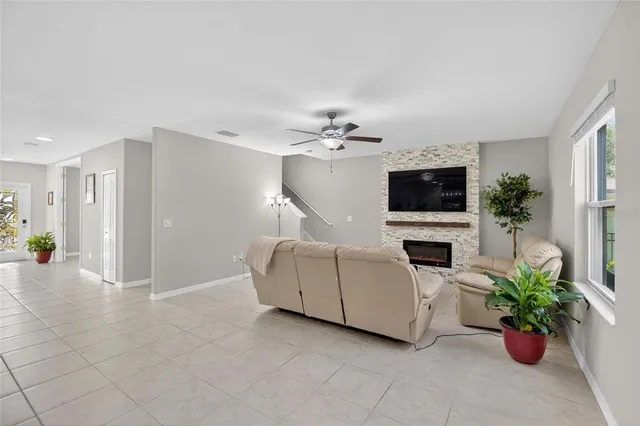 $425,000 | 13033 Majestic Garden Lane, Riverview, FL 33579