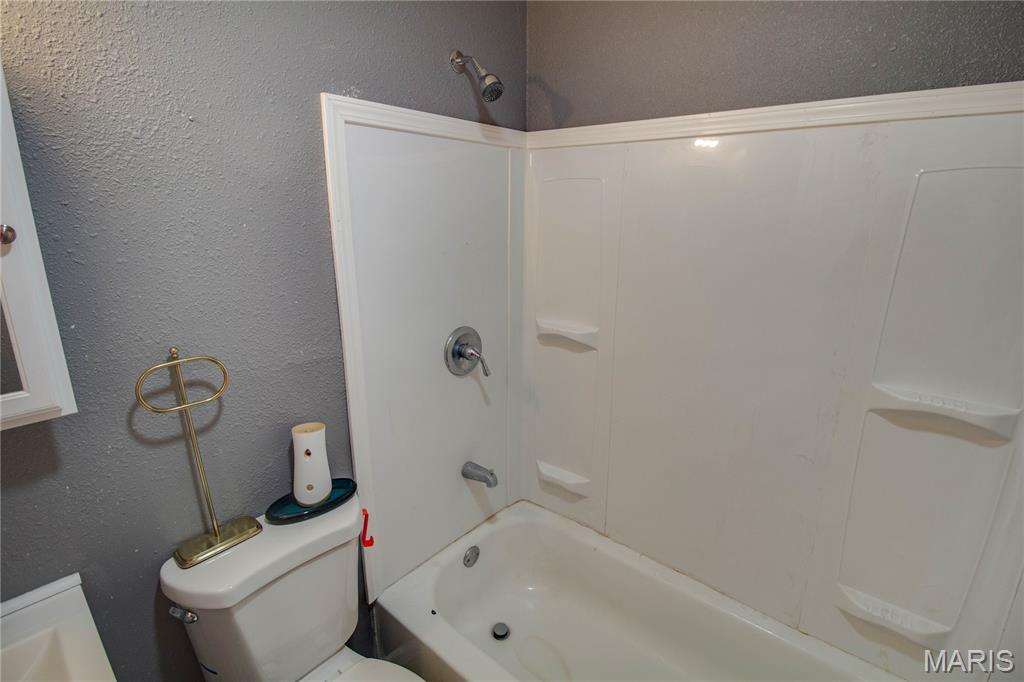 2617 Plainview Terrace Alton, IL 62002 - Photo 15 of 32