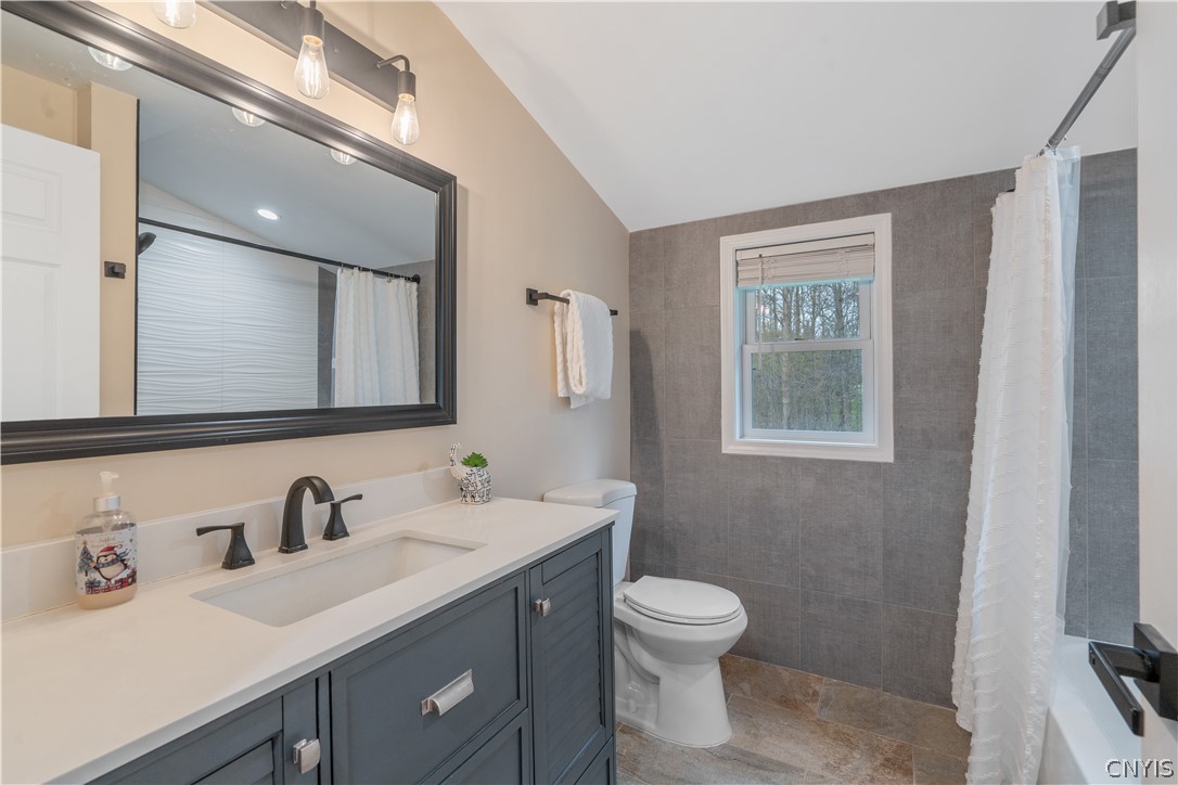 8431 River Road Lysander, NY 13027 - Photo 30 of 46 2nd Floor Full Bathroom