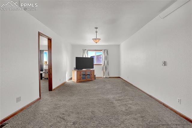 8155 North Log Road Peyton, CO 80831 - Photo 14 of 29 Gallery Image 14