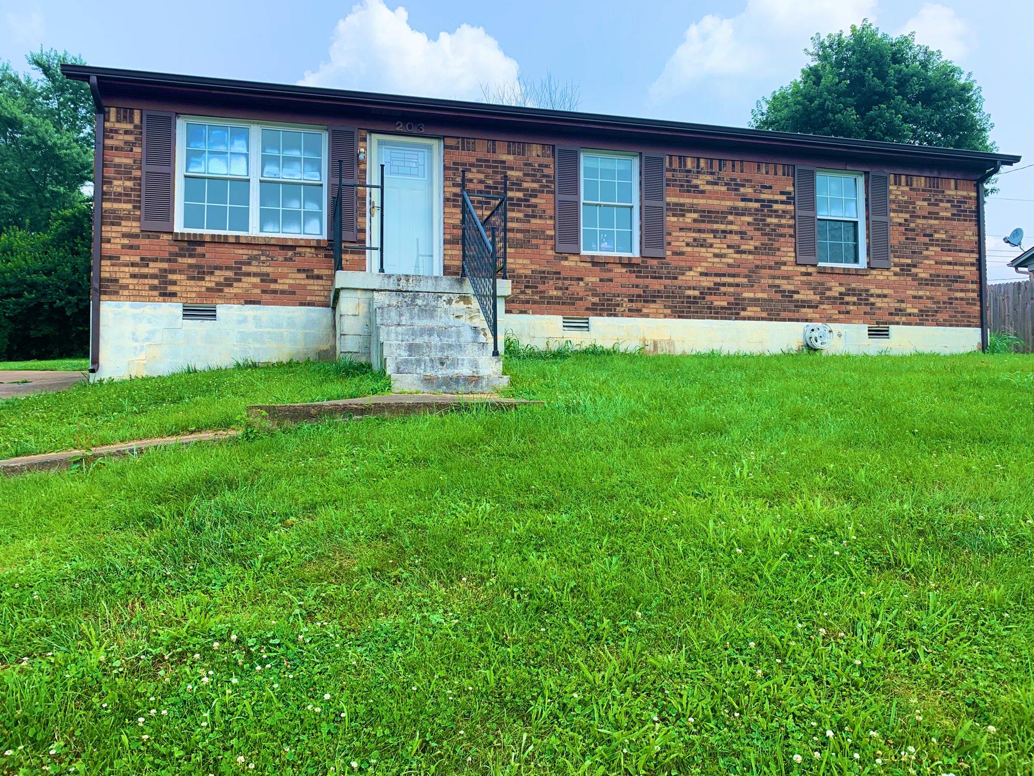 203 Static Road Paris, KY 40361 - Photo 3 of 20 203 Static 1