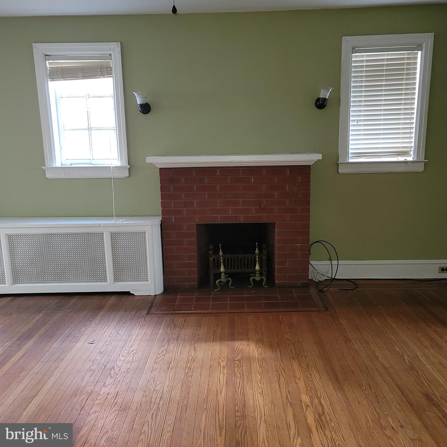 4214 Decatur Street Philadelphia, PA 19136 - Photo 2 of 17