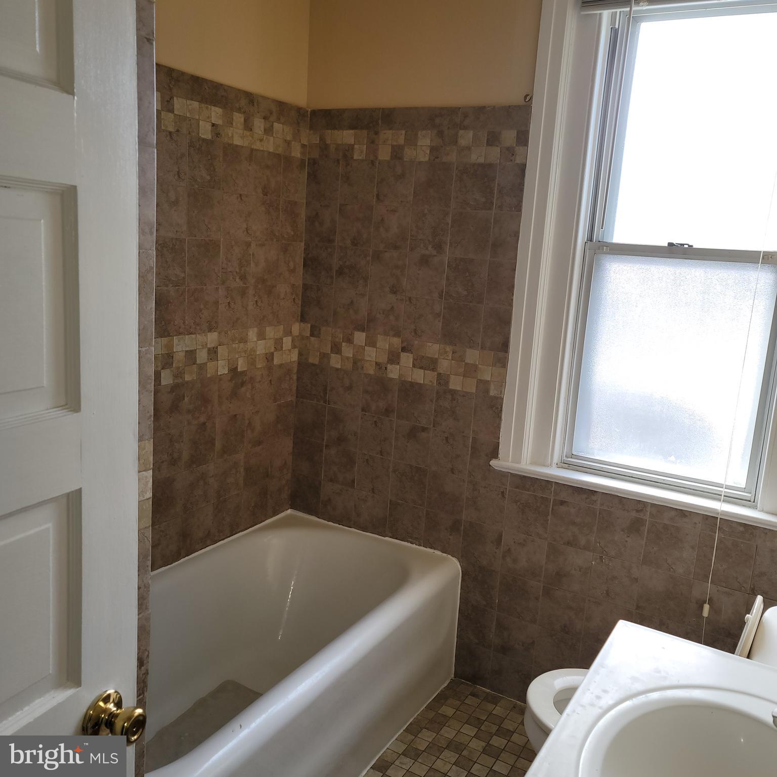 4214 Decatur Street Philadelphia, PA 19136 - Photo 6 of 17