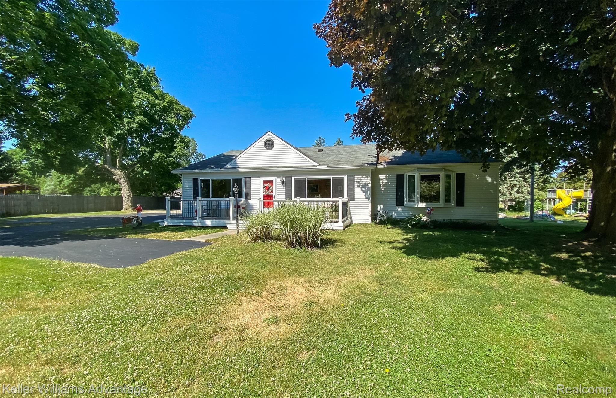 2344 Hannan Road Canton, MI 48188 - Photo 30 of 40 HannanRd_2344_Exterior-8.jpg
