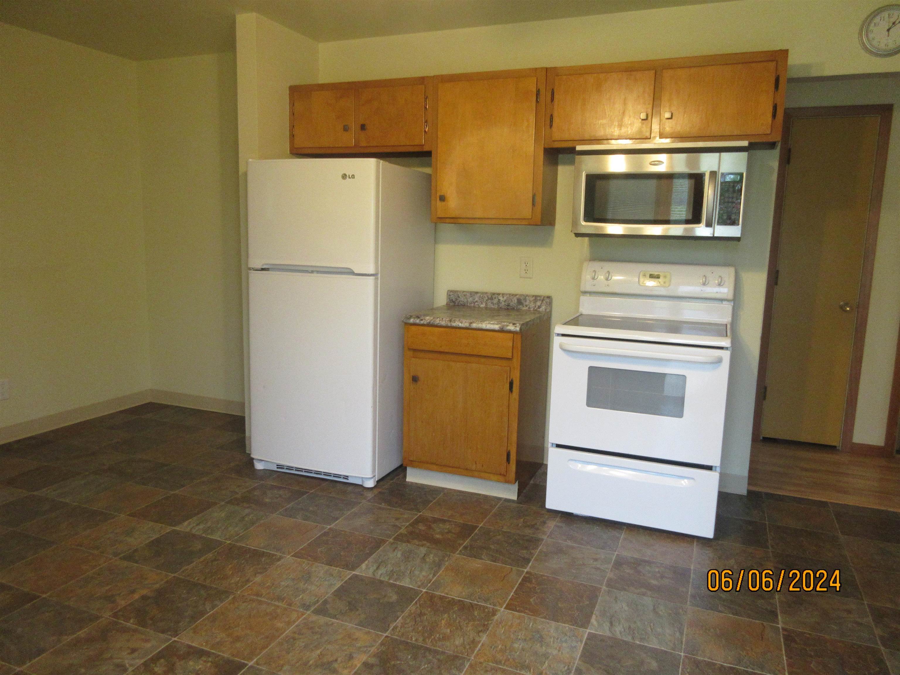 2546 Grape Road Mishawaka, IN 46545 - Photo 7 of 31 Gallery Image 7