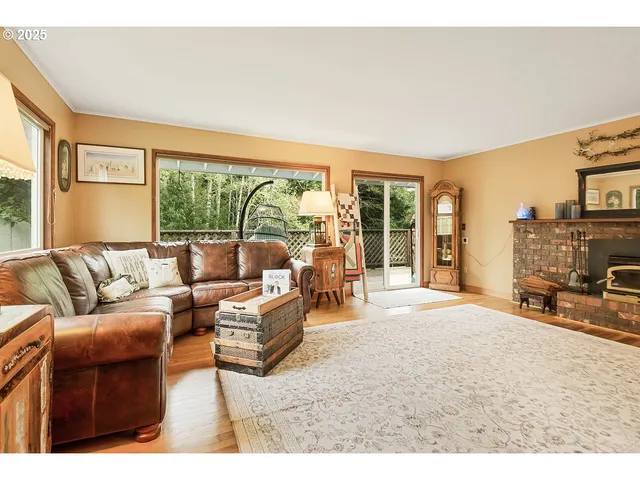 $699,000 | 93200 Evergreen Road, Astoria, OR 97103