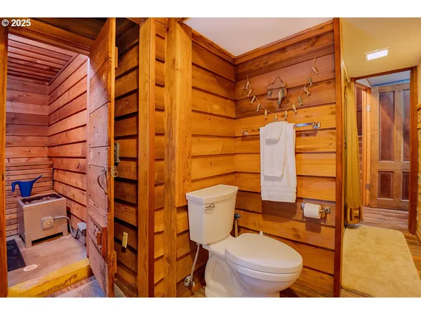 $699,000 | 93200 Evergreen Road, Astoria, OR 97103