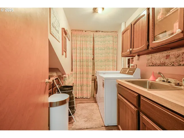 $699,000 | 93200 Evergreen Road, Astoria, OR 97103