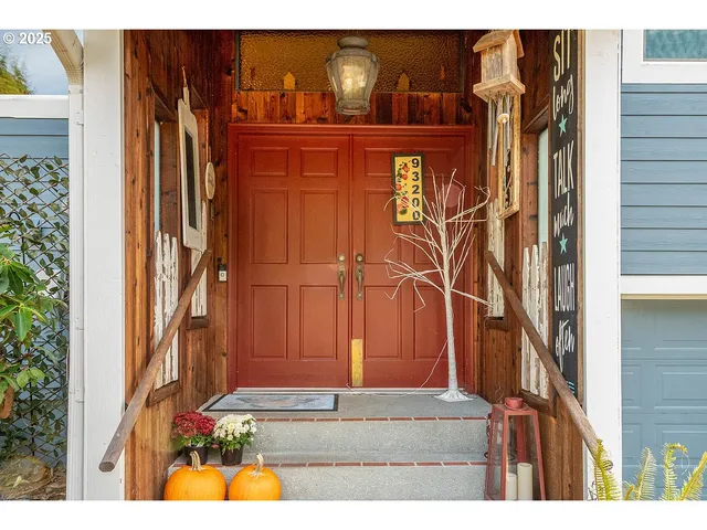 $699,000 | 93200 Evergreen Road, Astoria, OR 97103