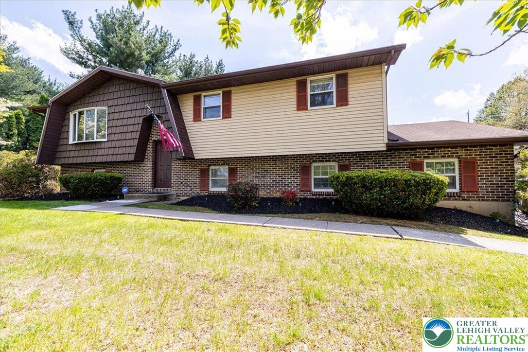 1250 Minesite Road Allentown, PA 18103 - Photo 3 of 39