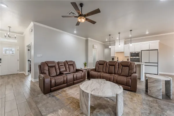 $462,500 | 141 Dana Point Road, Lorena, TX 76655