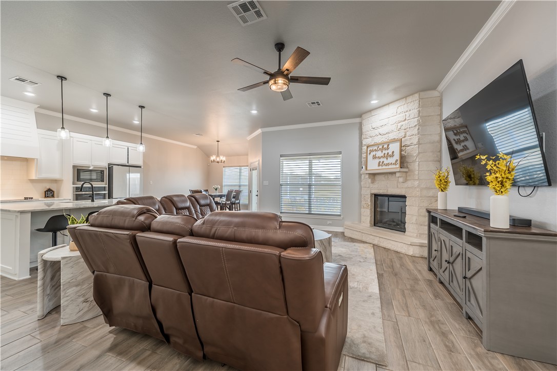 141 Dana Point Road Lorena, TX 76655 - Photo 20 of 43