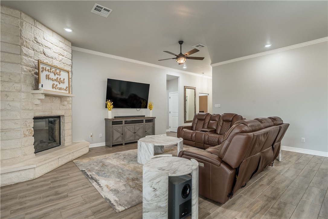 141 Dana Point Road Lorena, TX 76655 - Photo 22 of 43