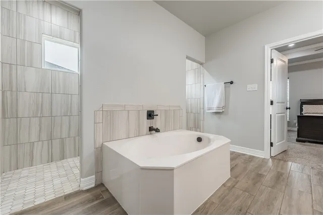 $462,500 | 141 Dana Point Road, Lorena, TX 76655