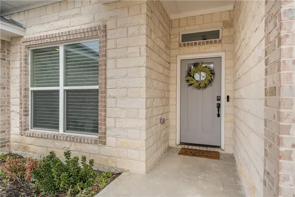 $462,500 | 141 Dana Point Road, Lorena, TX 76655