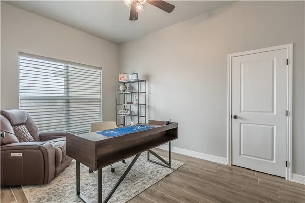 $462,500 | 141 Dana Point Road, Lorena, TX 76655