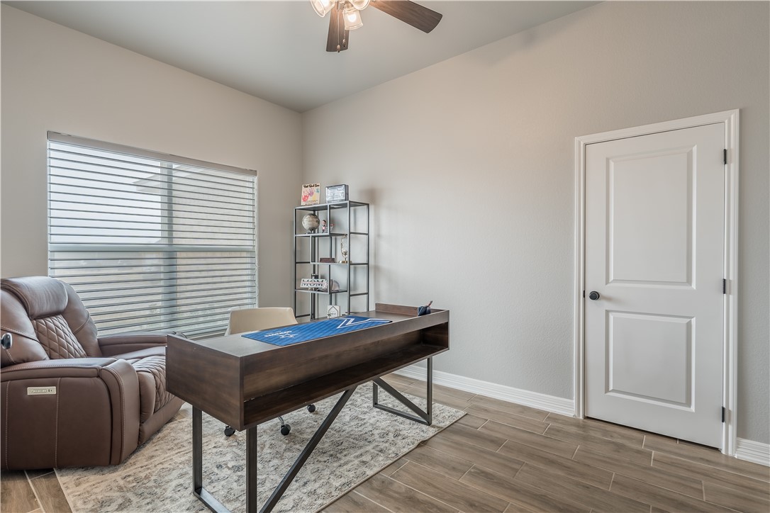 141 Dana Point Road Lorena, TX 76655 - Photo 8 of 43