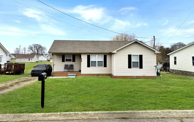 $185,000 | 1977 Timberline Circle, Oak Grove, KY 42262