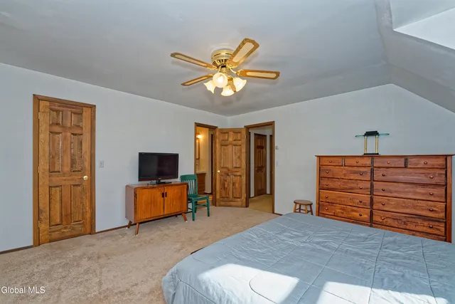 $559,900 | 168 Acorn Drive, Jewett, NY 12444