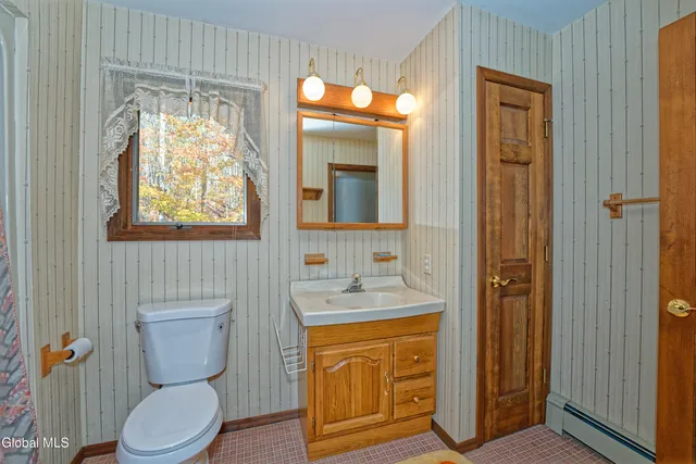 $559,900 | 168 Acorn Drive, Jewett, NY 12444