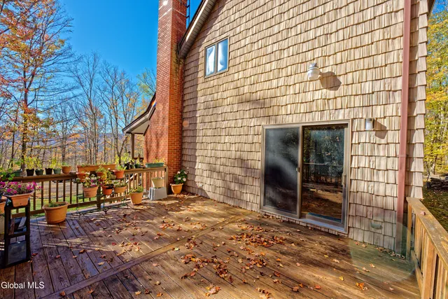 $559,900 | 168 Acorn Drive, Jewett, NY 12444