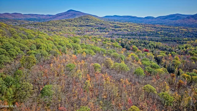 $559,900 | 168 Acorn Drive, Jewett, NY 12444